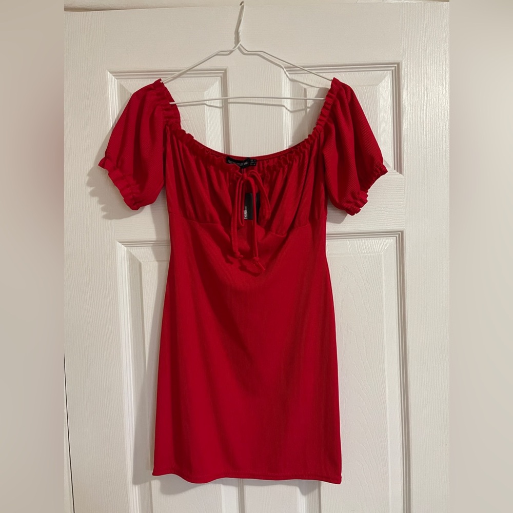 Red Dress - Picture 2 of 5